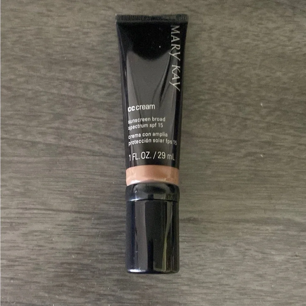 Mary Kay Tan Foundation Flawless Matte Finish Very Deep
